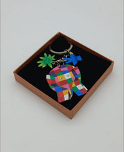 Load image into Gallery viewer, Elmer Keyring
